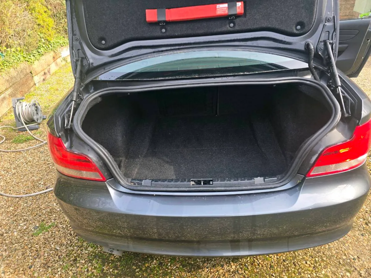Car - Image 5