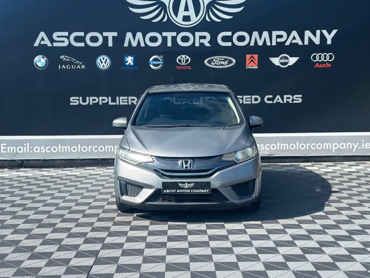 Honda Fit Hybrid - Image 3