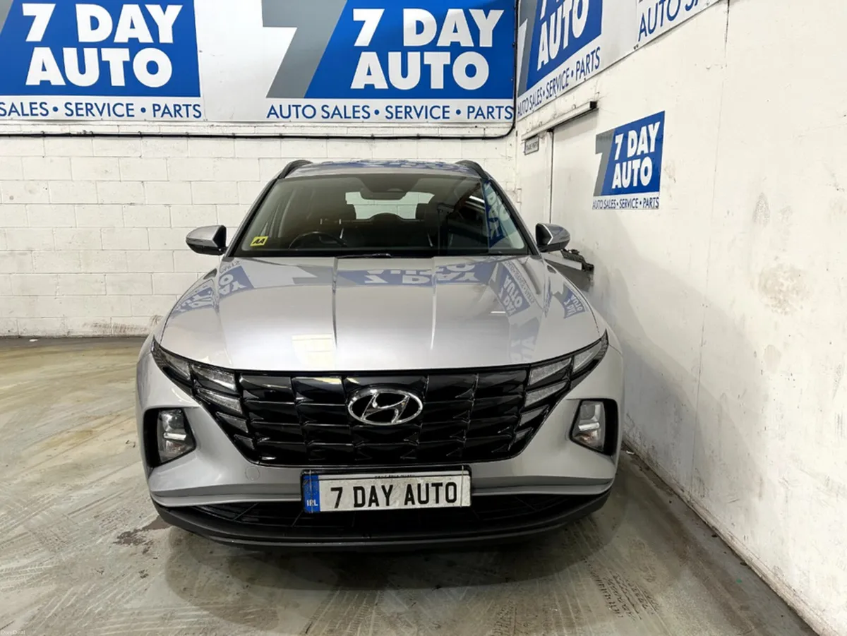 Hyundai Tucson EXECUTIVE 5DR - Image 2