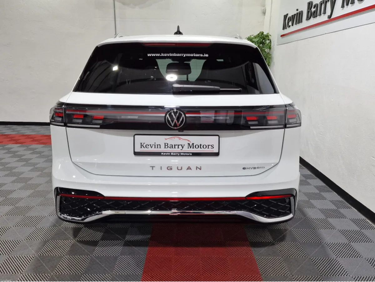 Volkswagen Tiguan 1.5TSi PHEV R-LINE AUTOMATIC **O - Image 4