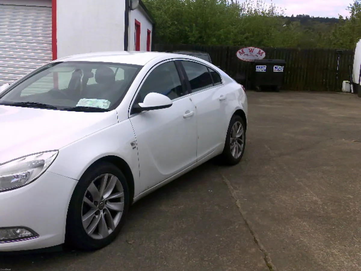 Vauxhall Insignia 2012 - Image 3