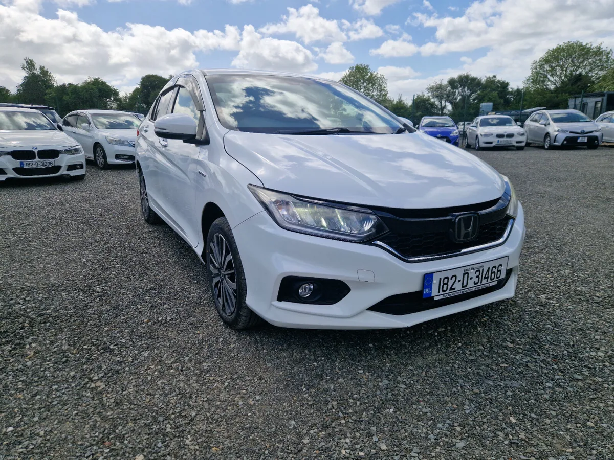 Honda Grace 2018| High spec self charging hybrid - Image 1