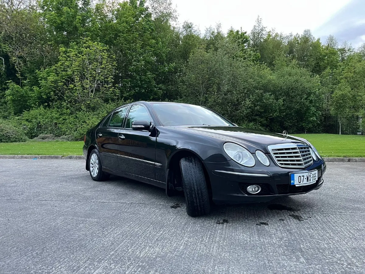 Mercedes-Benz E-Class 2007 - Image 3