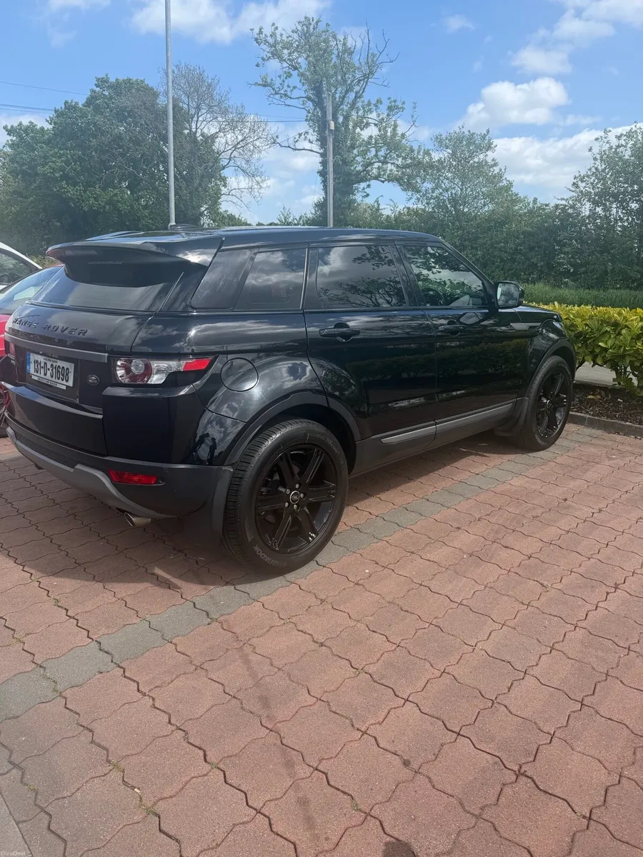 Land Rover evoque 2.2 - Image 5