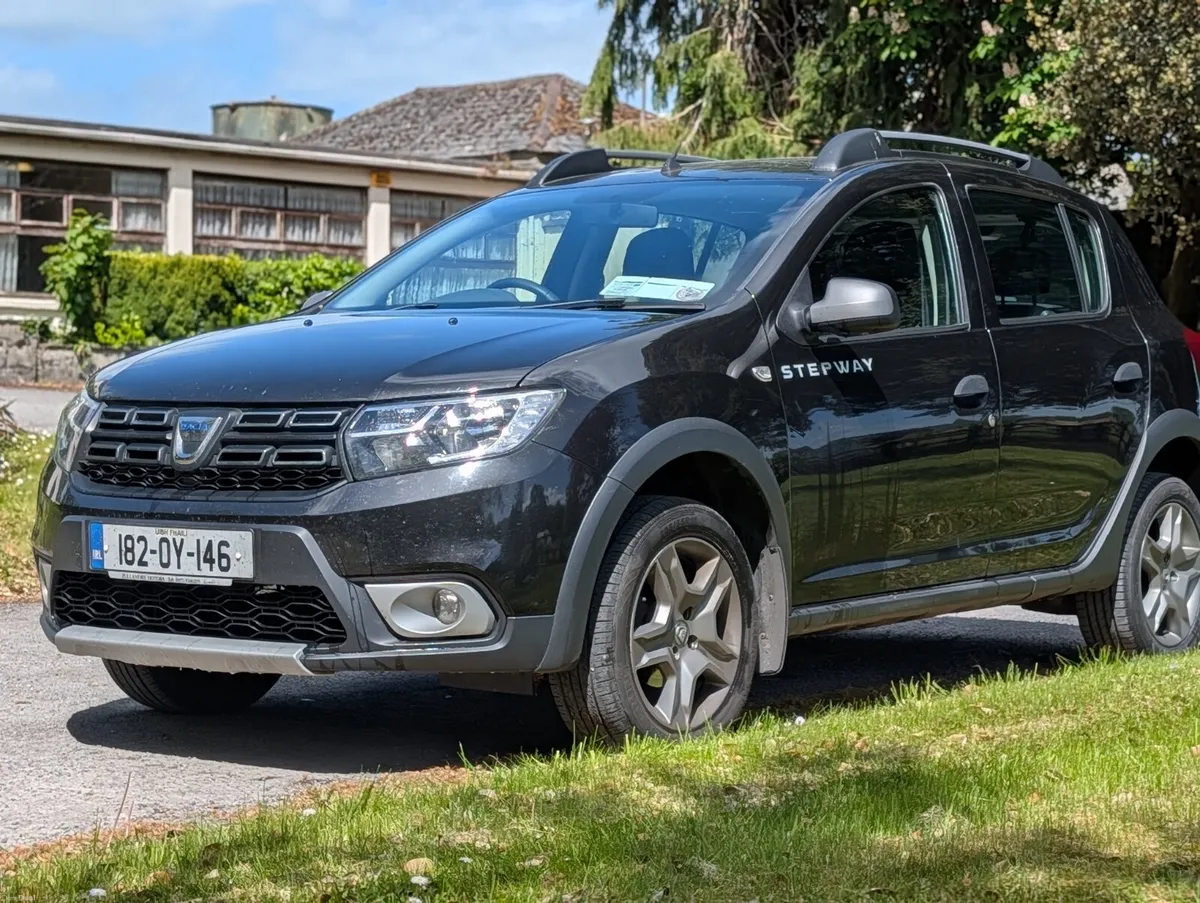 2018 Dacia Sandero Stepway warranty available - Image 3