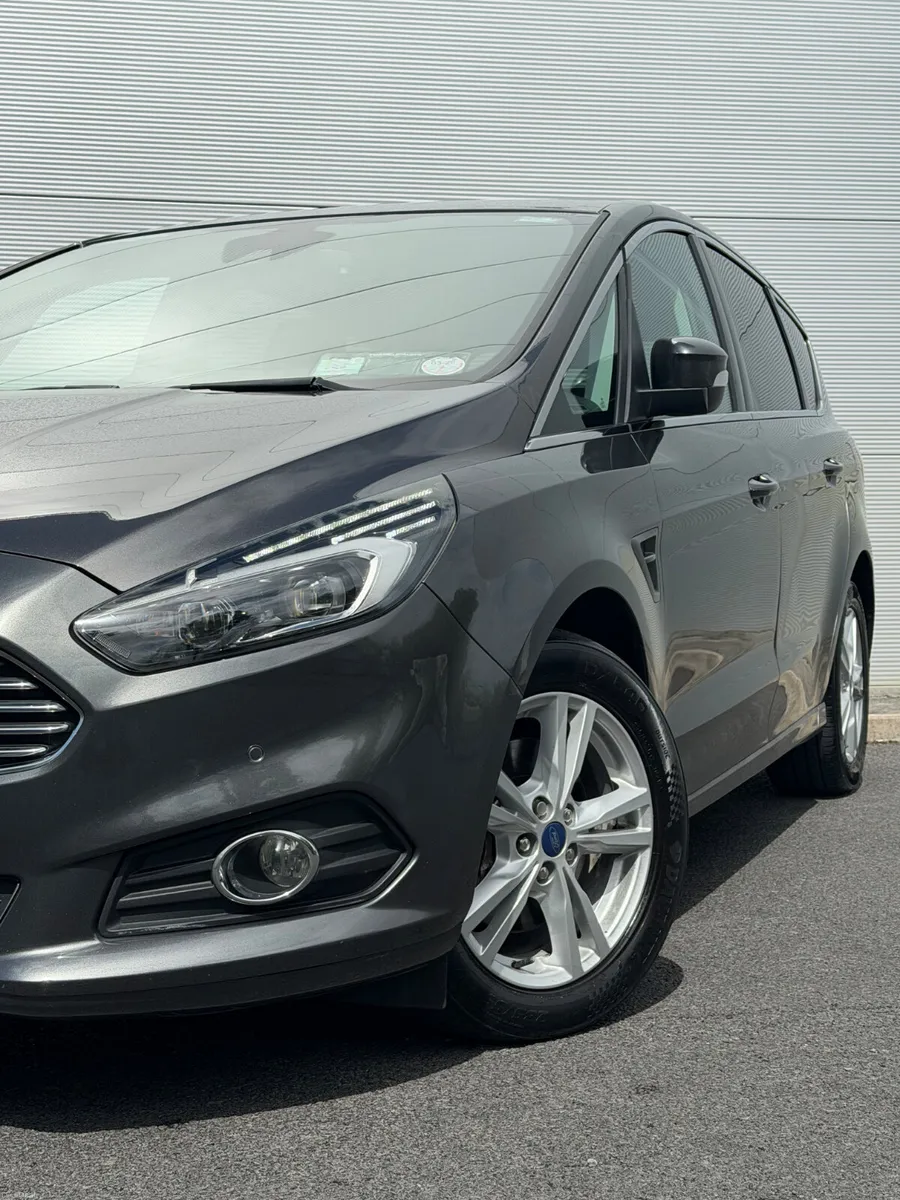 Ford S-Max Titanium Full Leather 7Seat - Image 2