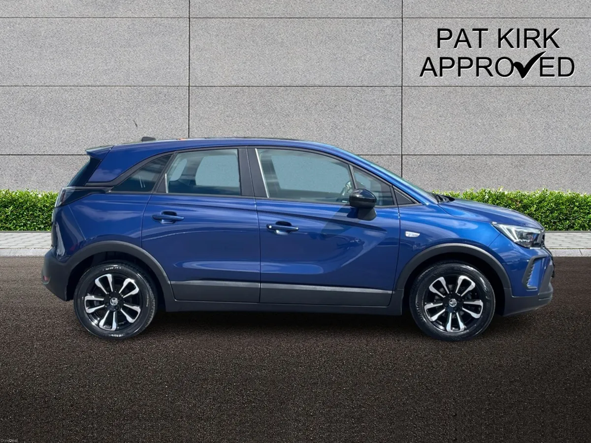 Vauxhall Crossland Hatchback Design - Image 3