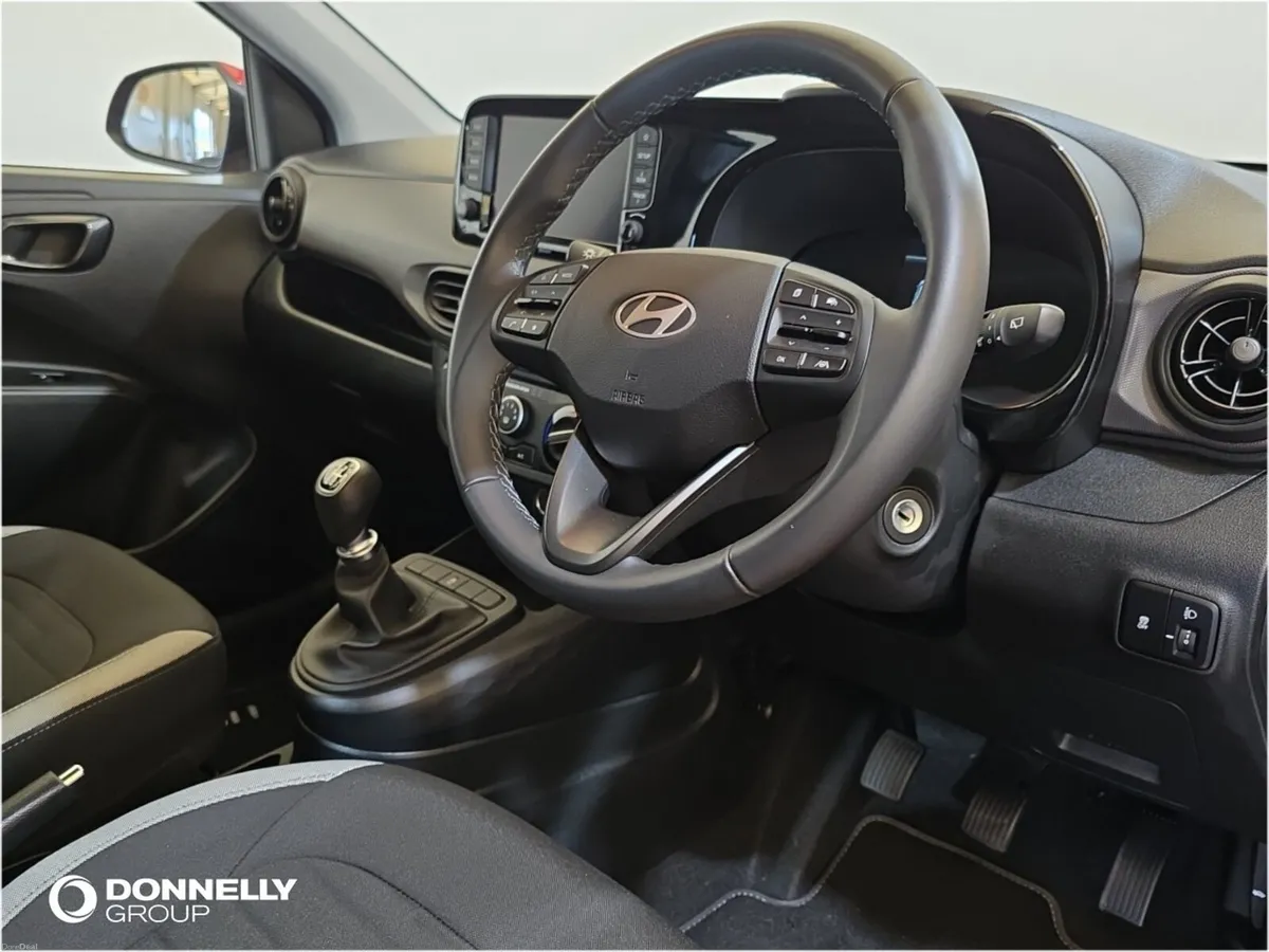 Hyundai i10 Hatchback Advance - Image 4