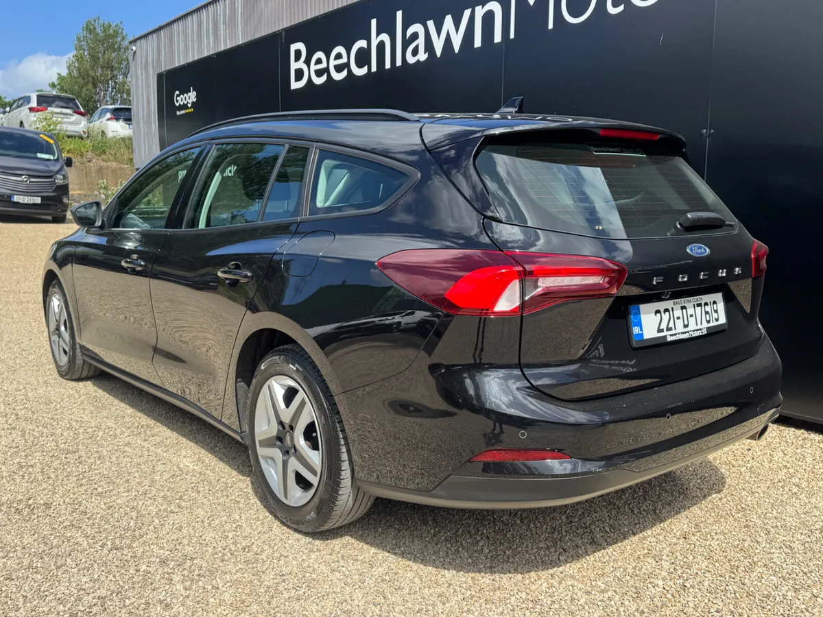 FORD FOCUS 1.5 TDCI 120 PS CONNECTED AUTO ESTATE - Image 6