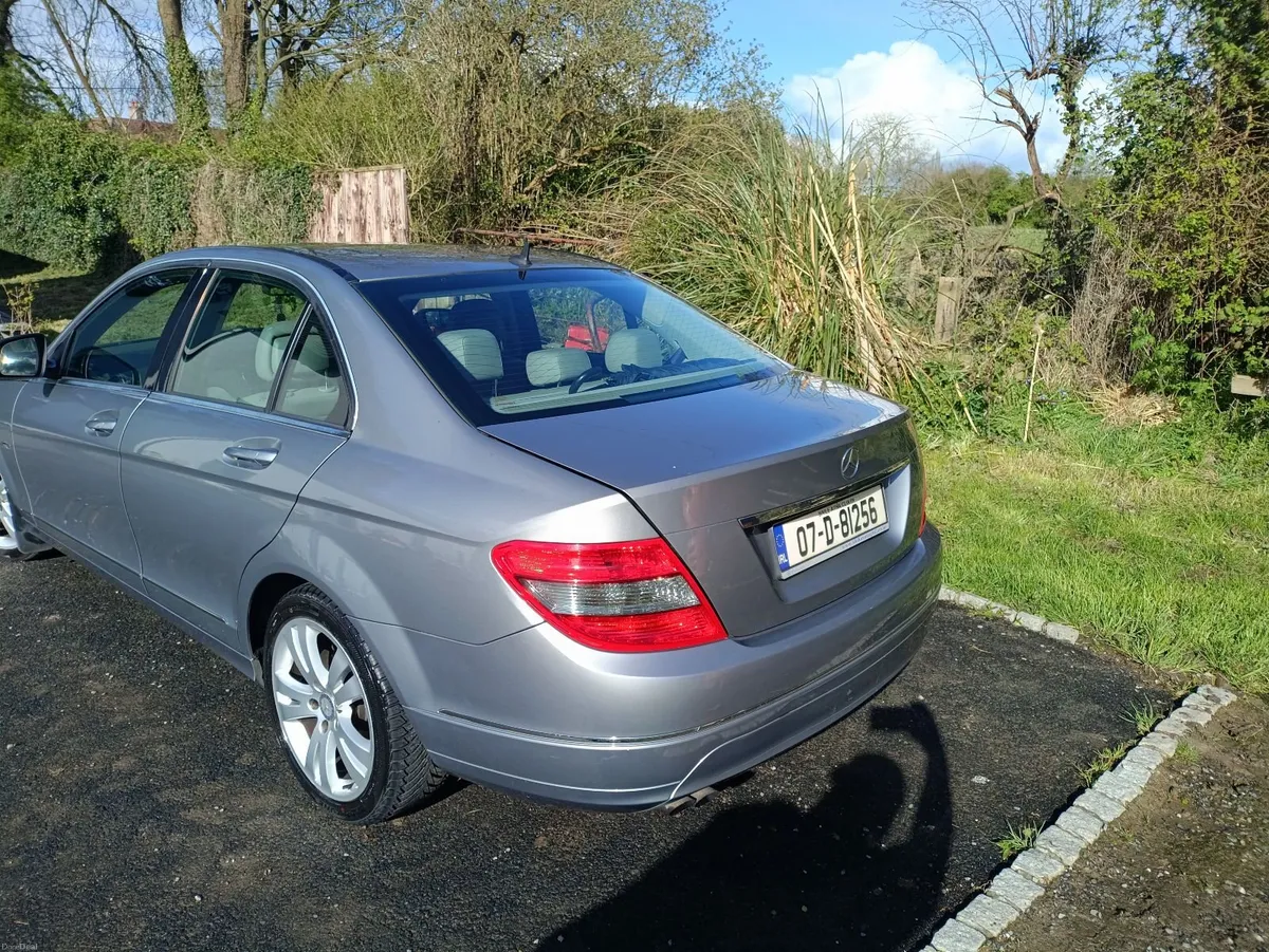 Mercedes-Benz C-Class 2007 - Image 4