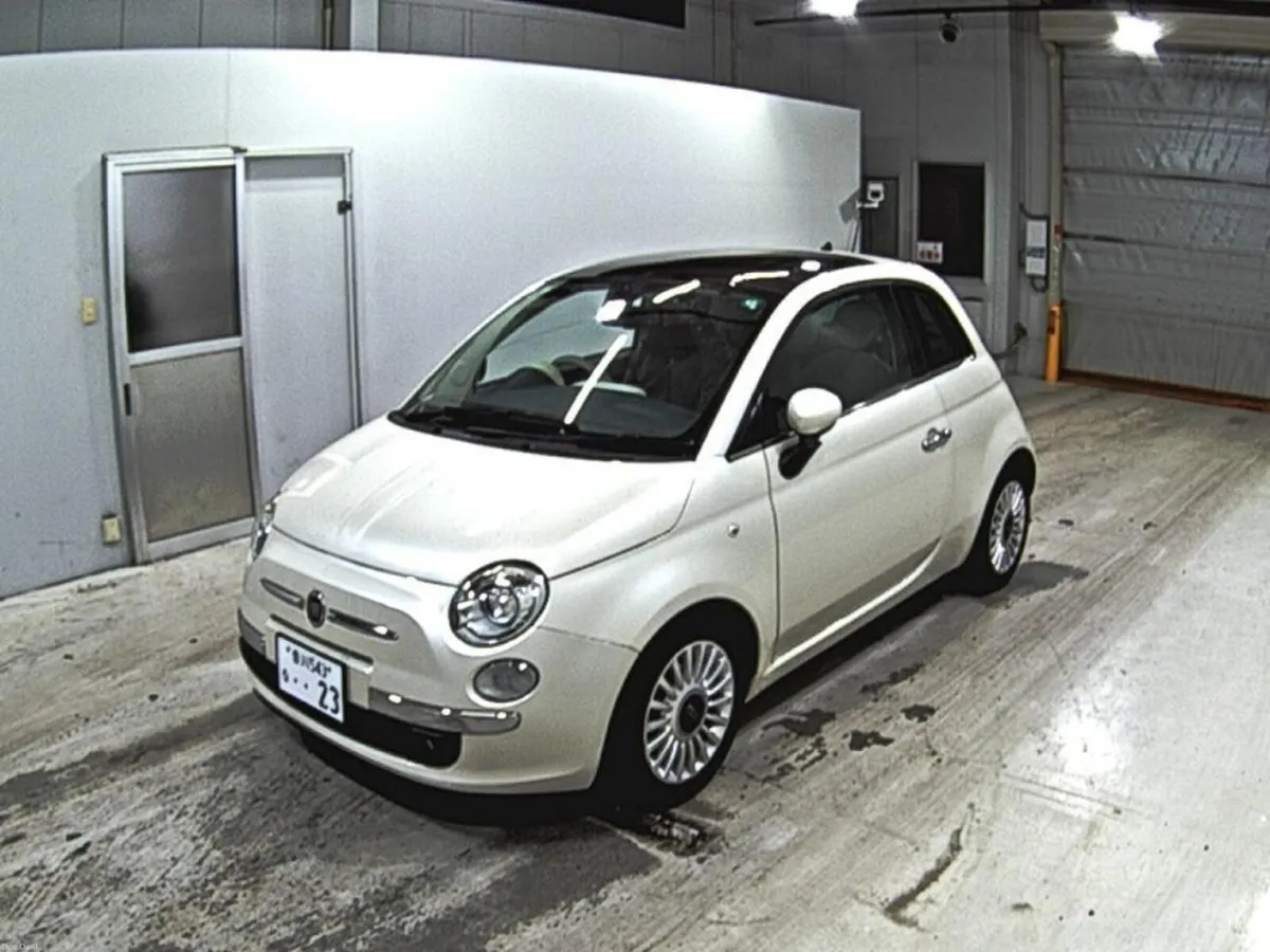 2013 Fiat Automatic only 28k miles! coming soon! - Image 2