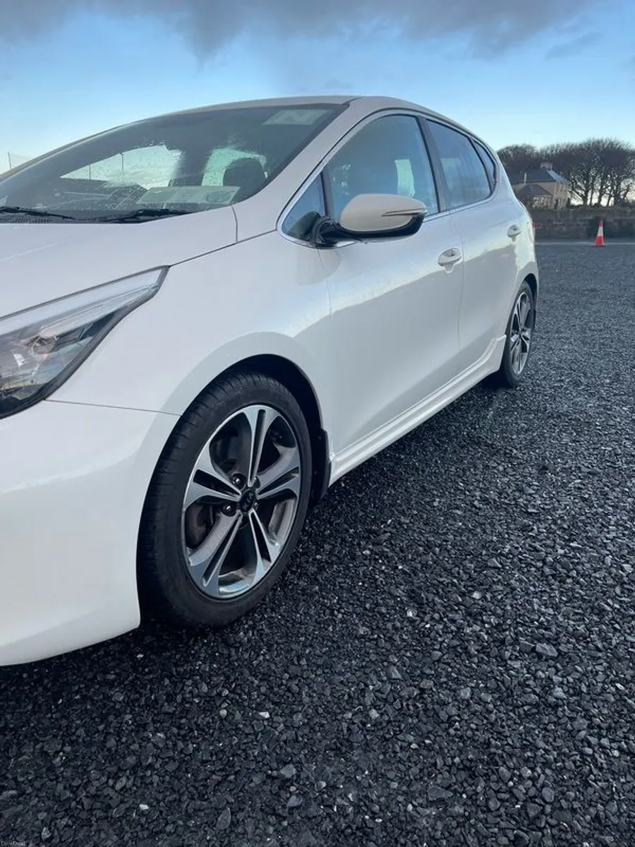 2017 Kia Ceed GT Line - Image 3