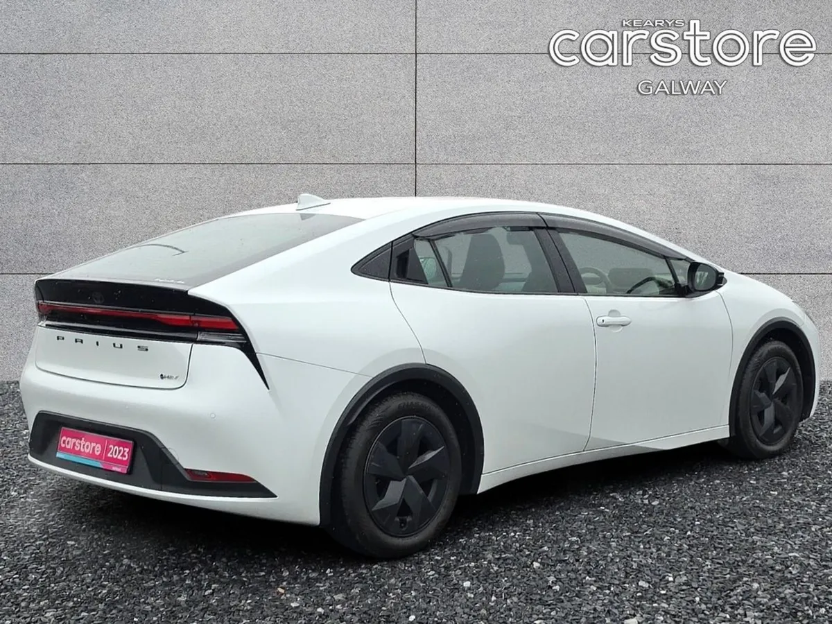 Toyota Prius 1.8 Hybrid Auto - Image 3