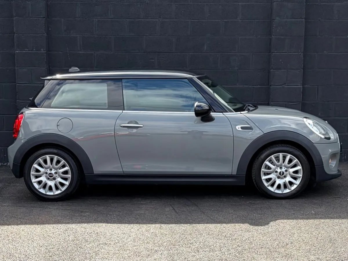 Mini Cooper COOPER D 3DR MANUAL - Image 4