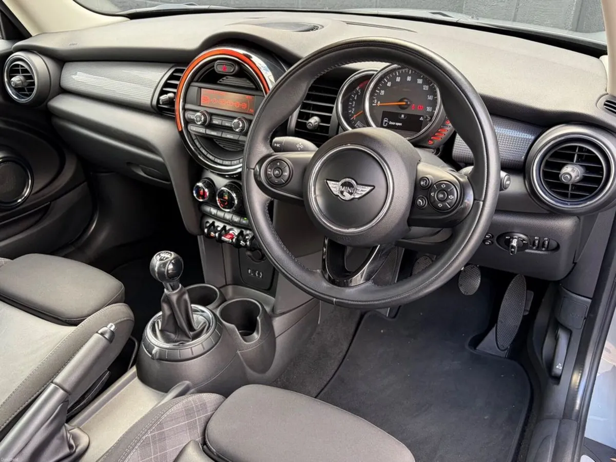 Mini Cooper COOPER D 3DR MANUAL - Image 2