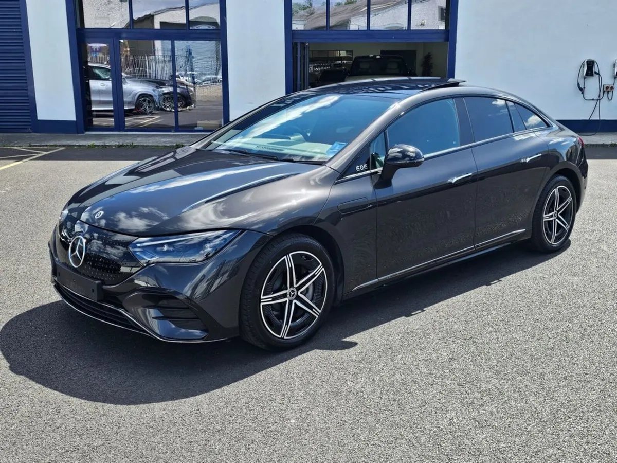 Mercedes-Benz EQE 350 PLUS // NIGHT EDITION - Image 2