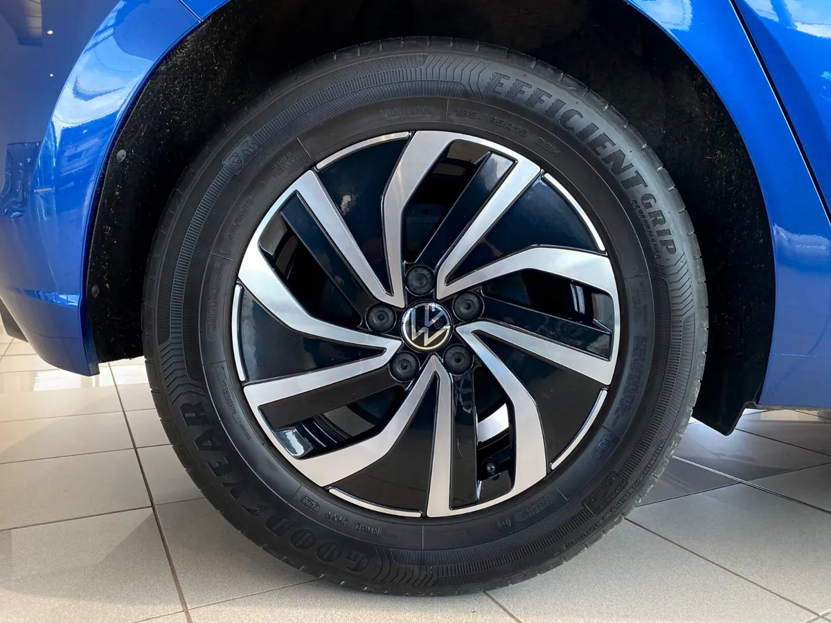 Volkswagen Polo 2023 1.0 TSI 95HP Life DSG - Image 6