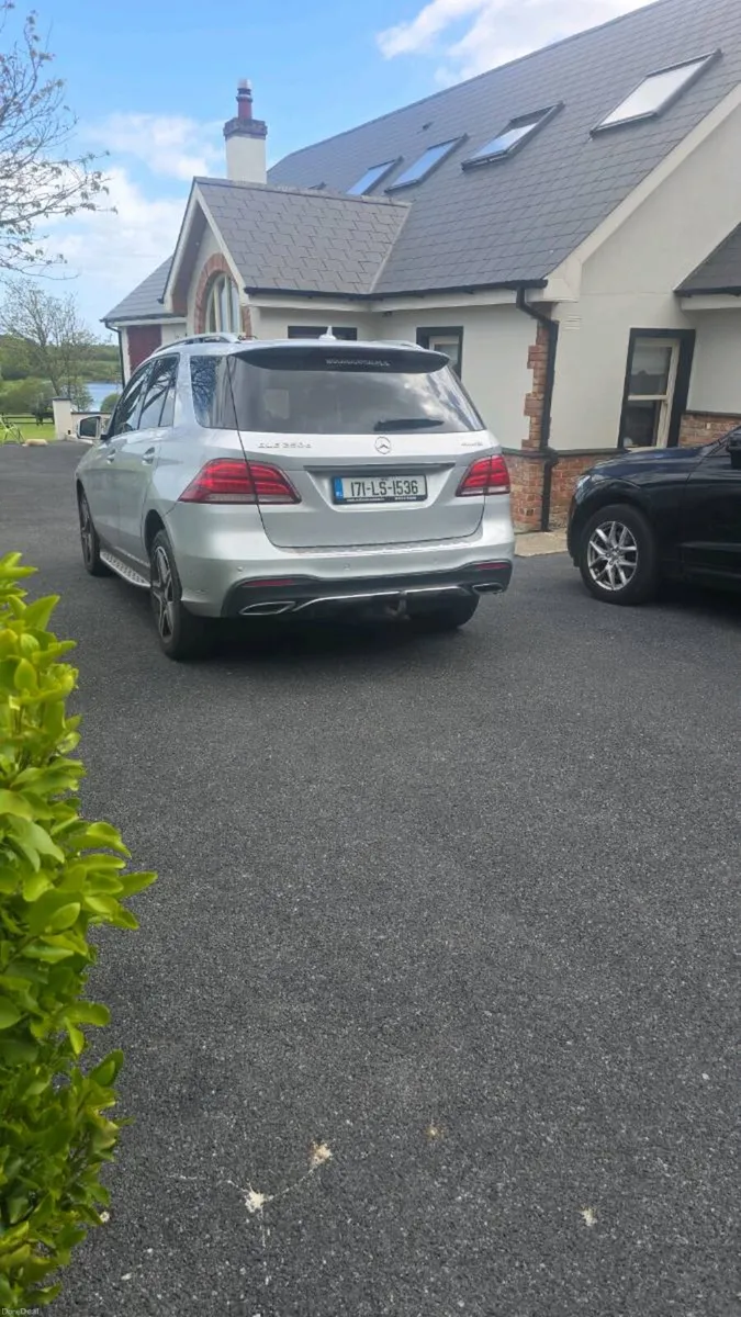 2017 Mercedes Gle AMG Line Premium Plus - Image 2