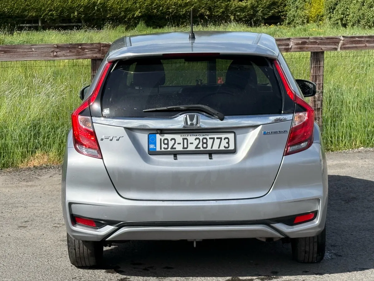 HONDA FIT AUTOMATIC - Image 5