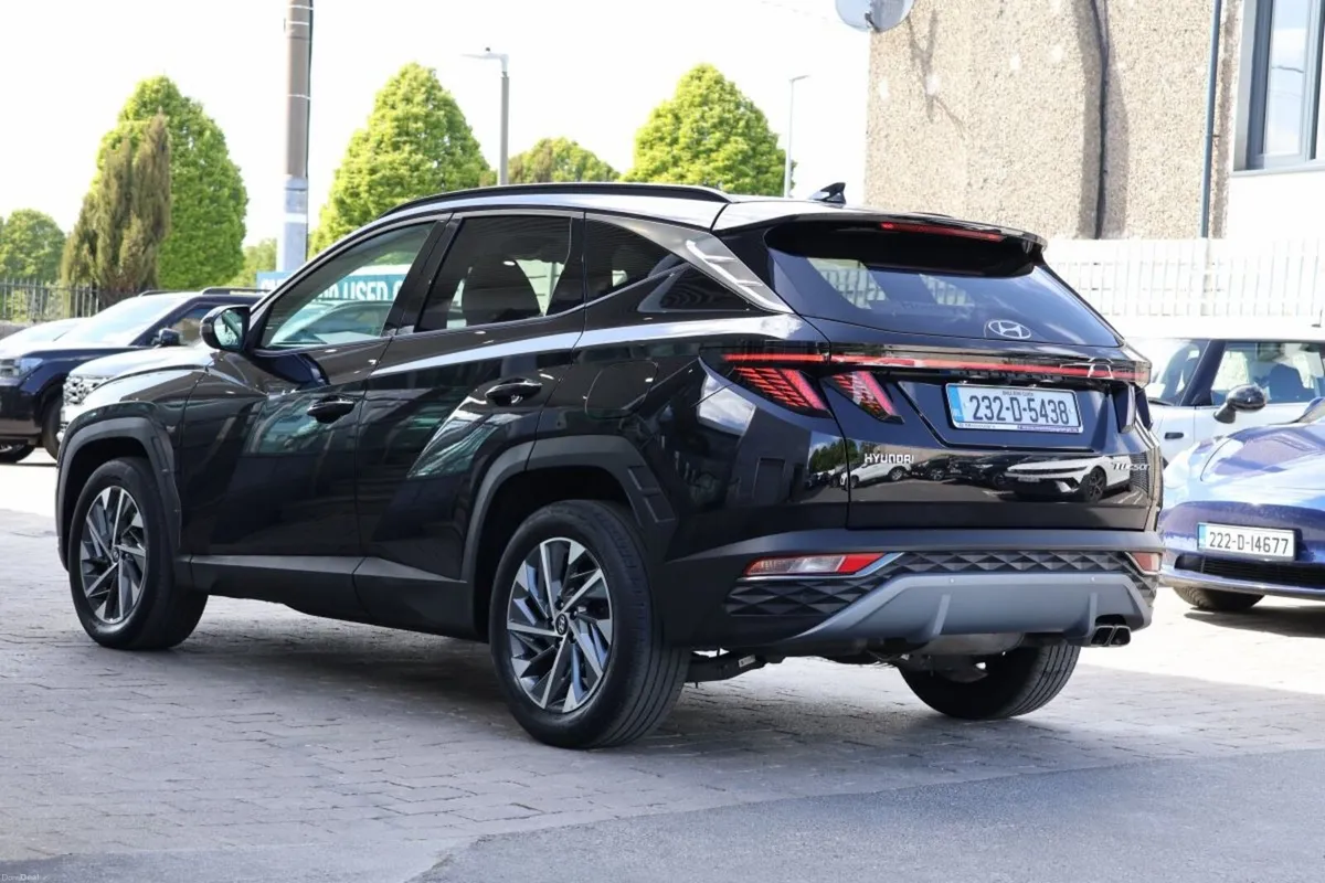 Hyundai Tucson 2WD Executive Plus - Image 4