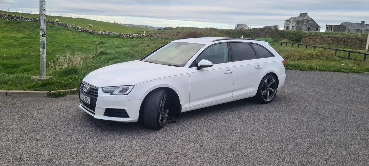 2017 Audi A4 Avant 2.0 TDI Ultra SE - Image 2