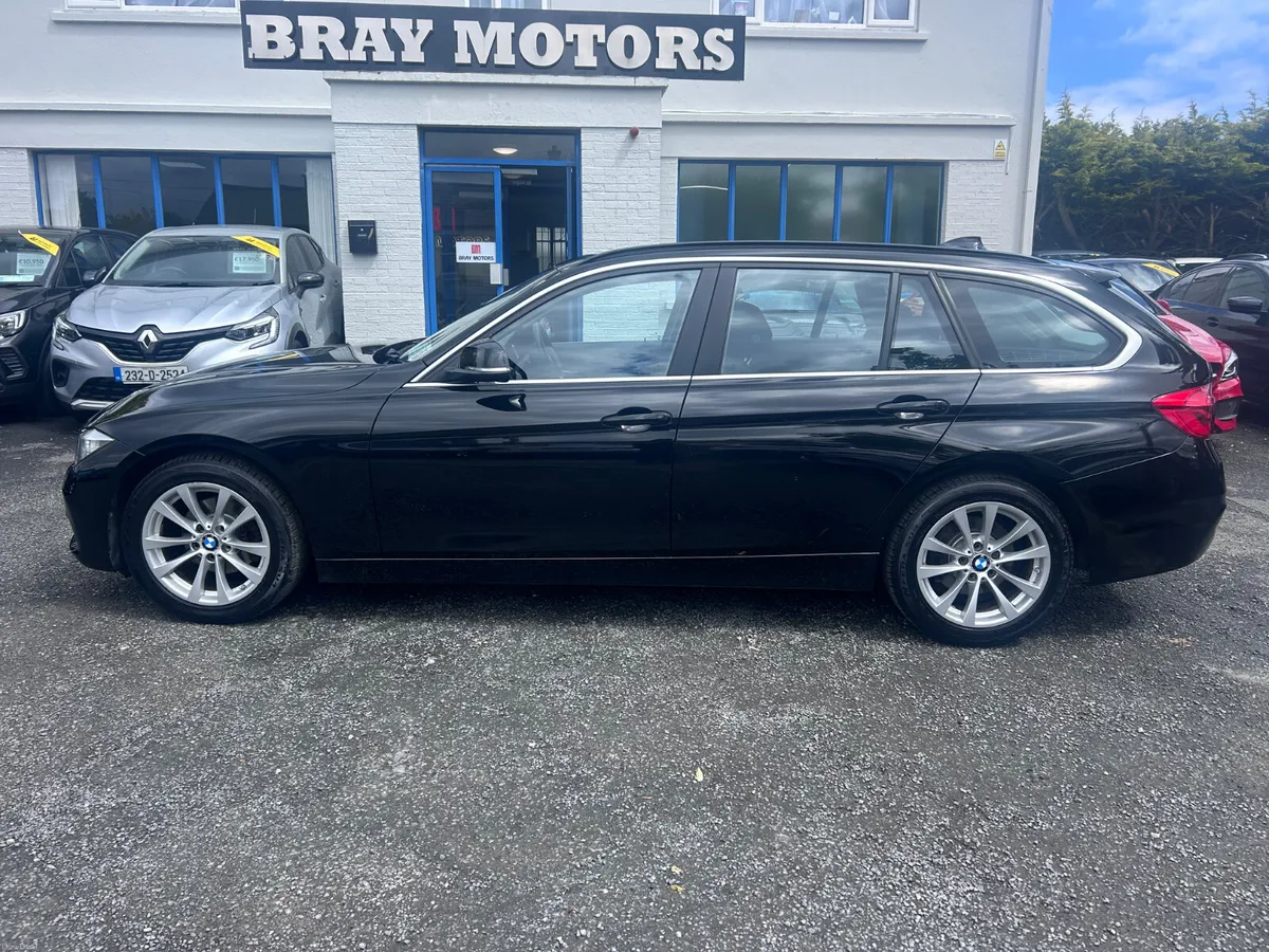 2017 BMW 318i PETROL AUTO ESTATE SE - Image 3