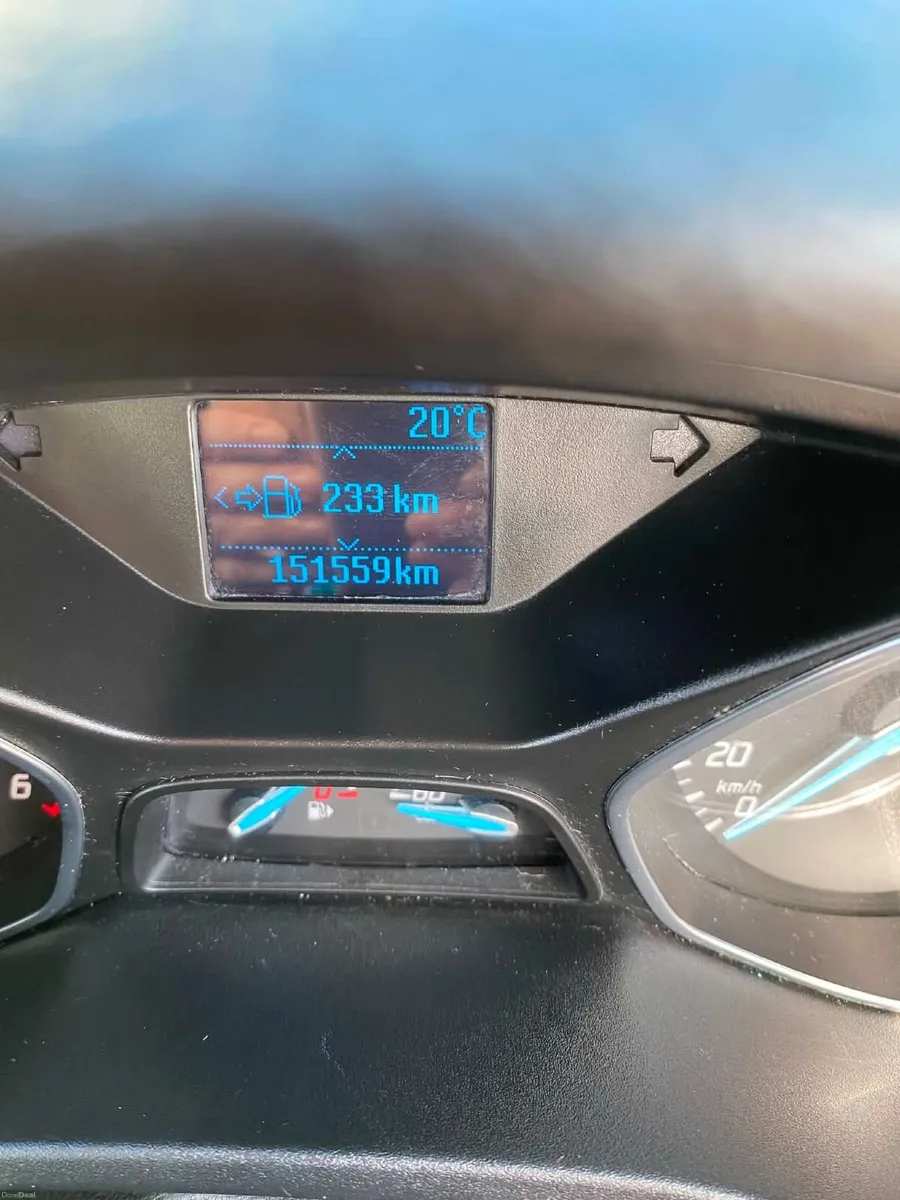 Ford Focus 2014 - Image 2