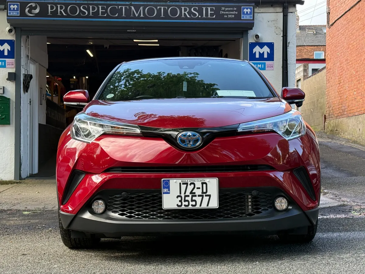 2017 Toyota C-HR, Hybrid Automatic, 58kms, Spec! - Image 2