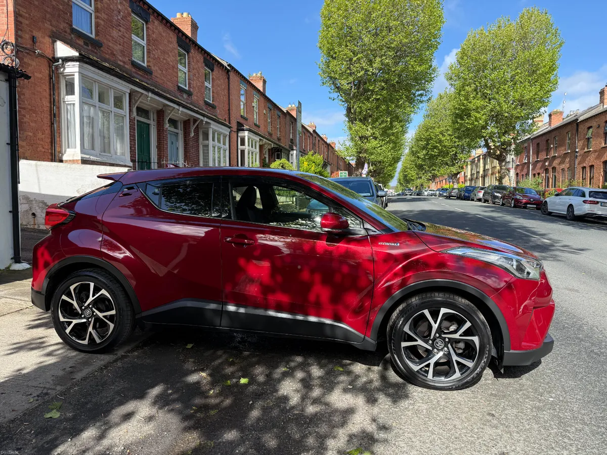 2017 Toyota C-HR, Hybrid Automatic, 58kms, Spec! - Image 4