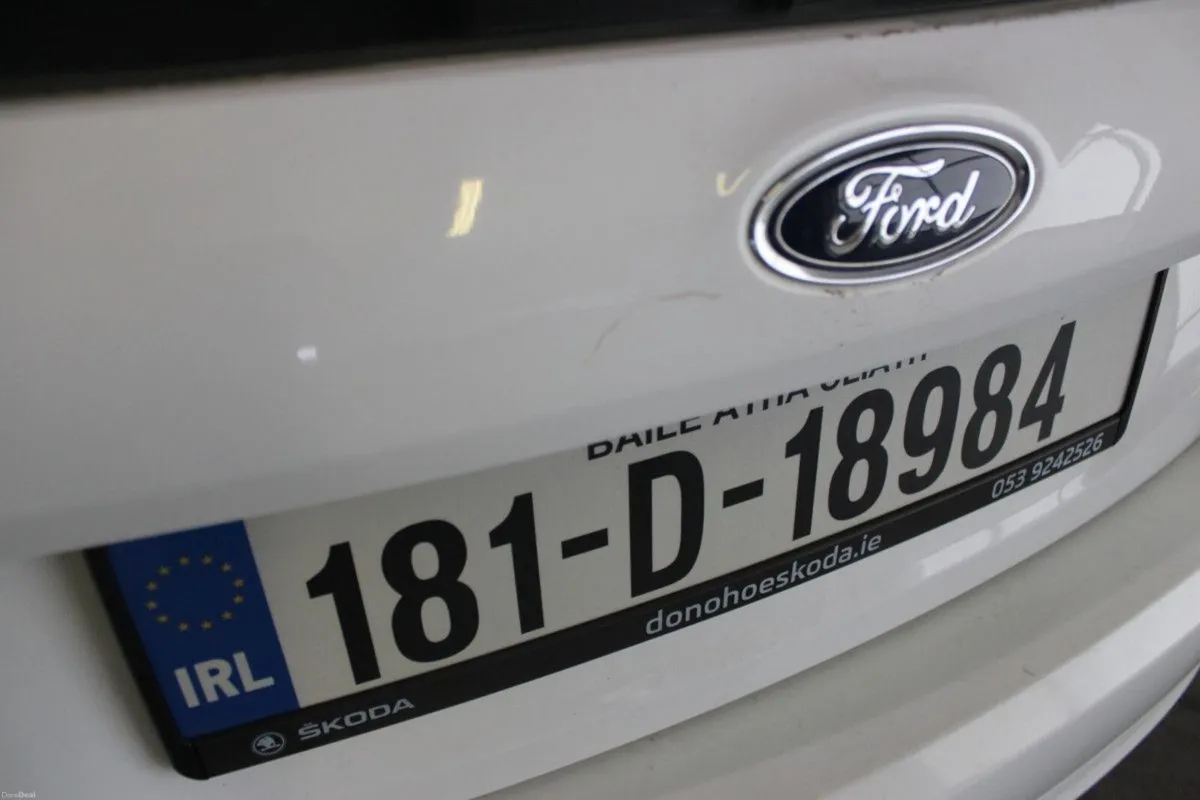 Toyota Auris 1.2 D4-T 5Dr Sol (TENDER19) - Image 1