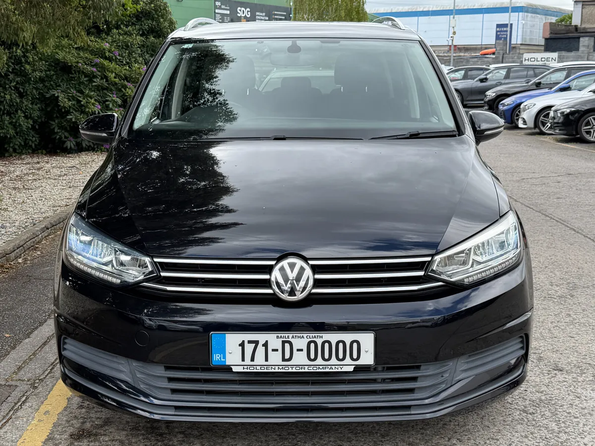 2017 Volkswagen Touran..7 SEATER..2 KEYS.. - Image 4