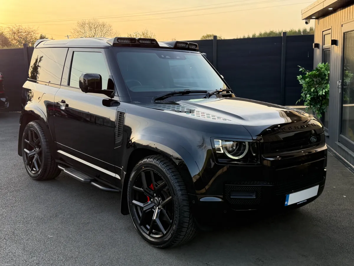 2025/252 LANDROVER DEFENDER 90 HARDTOP XDYNAMIC - Image 4
