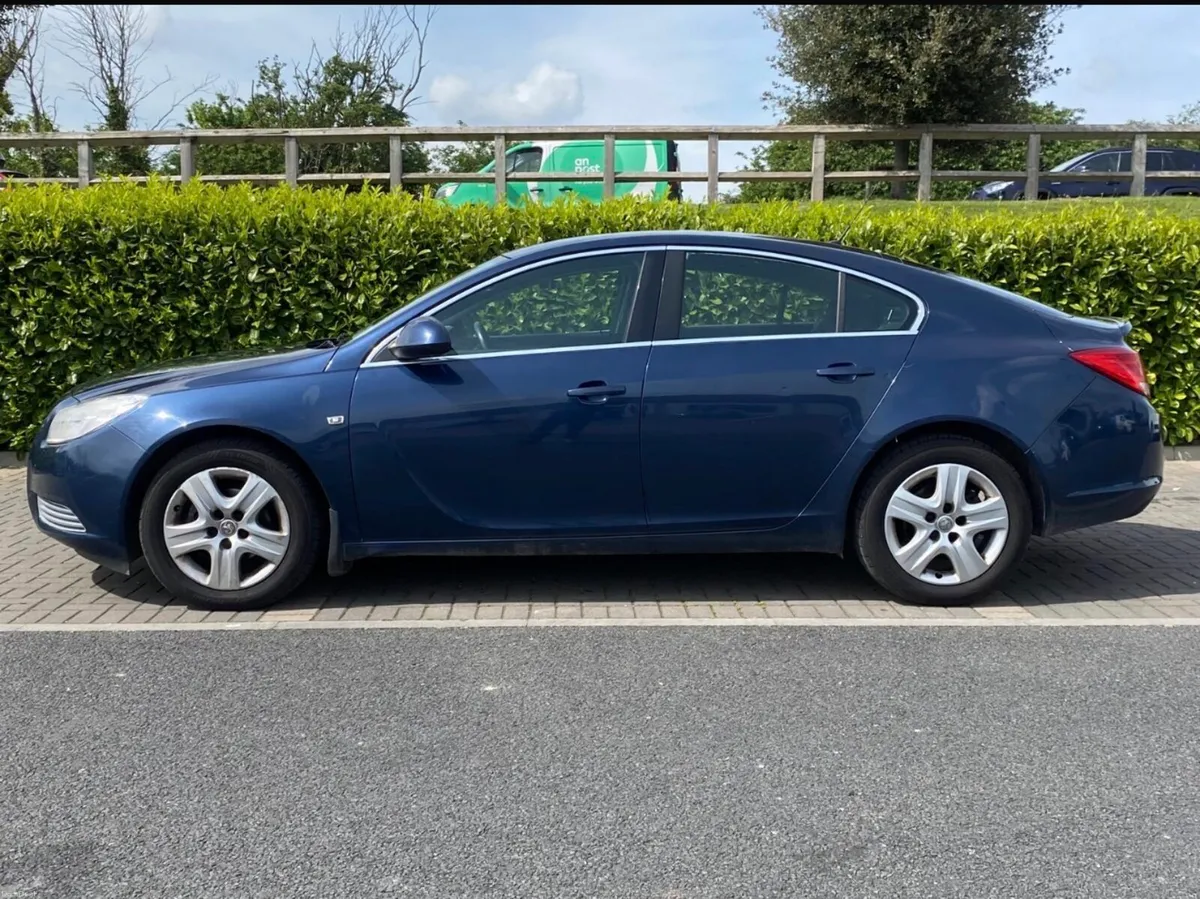 VAUXHALL INSIGNIA 2.0 DIESEL NCT 06/26 - Image 4