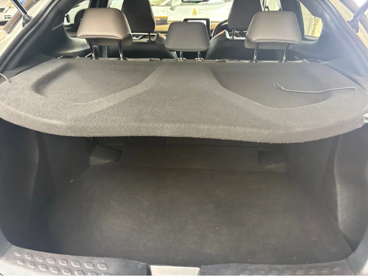 Toyota C-HR HYBRID SOL 4DR AUTO Finance Available - Image 2