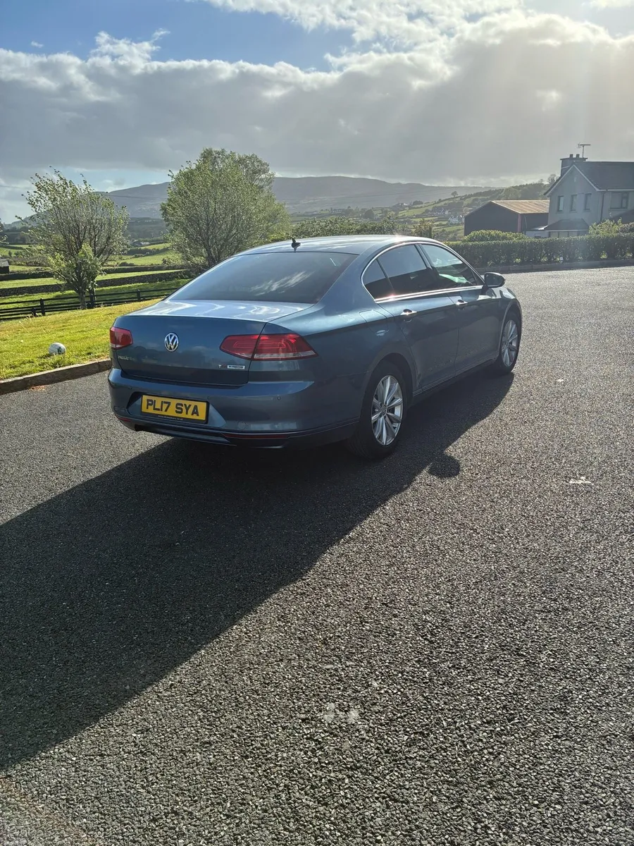 2016 Passat SE Business - Image 2