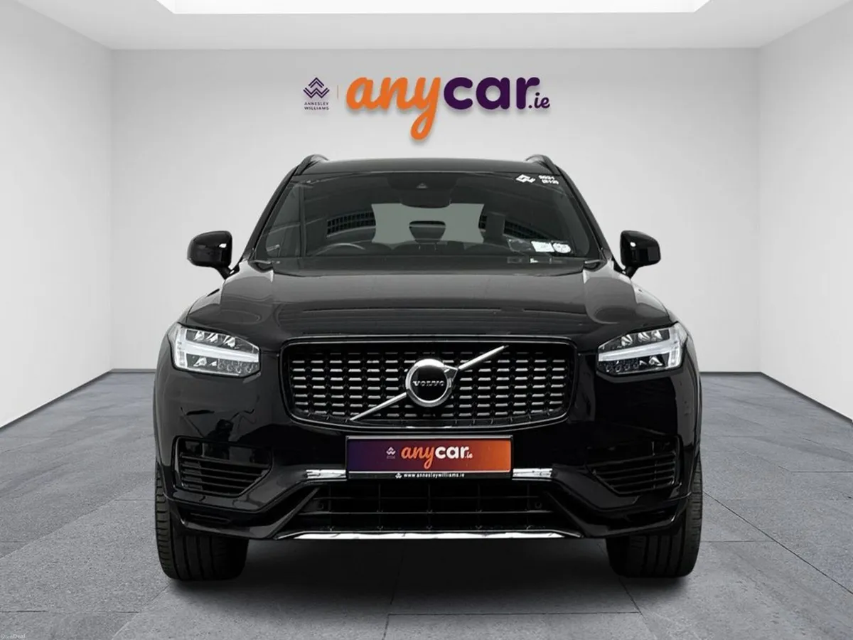 Volvo XC90 RECHARGE T8 (390hp) R-Design AWD - Image 3