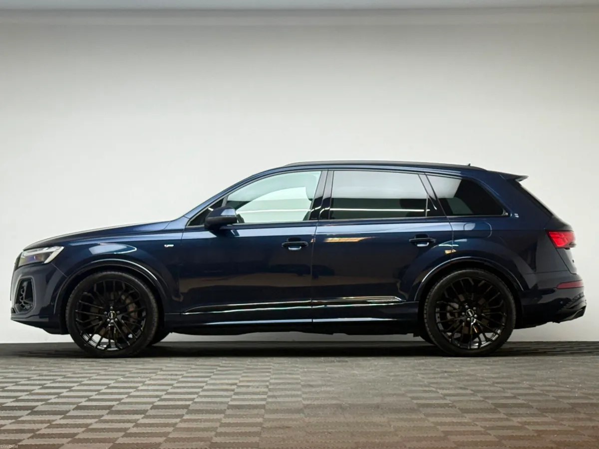 Audi Q7 S LINE 55 TFSI E QUATTRO - Image 4