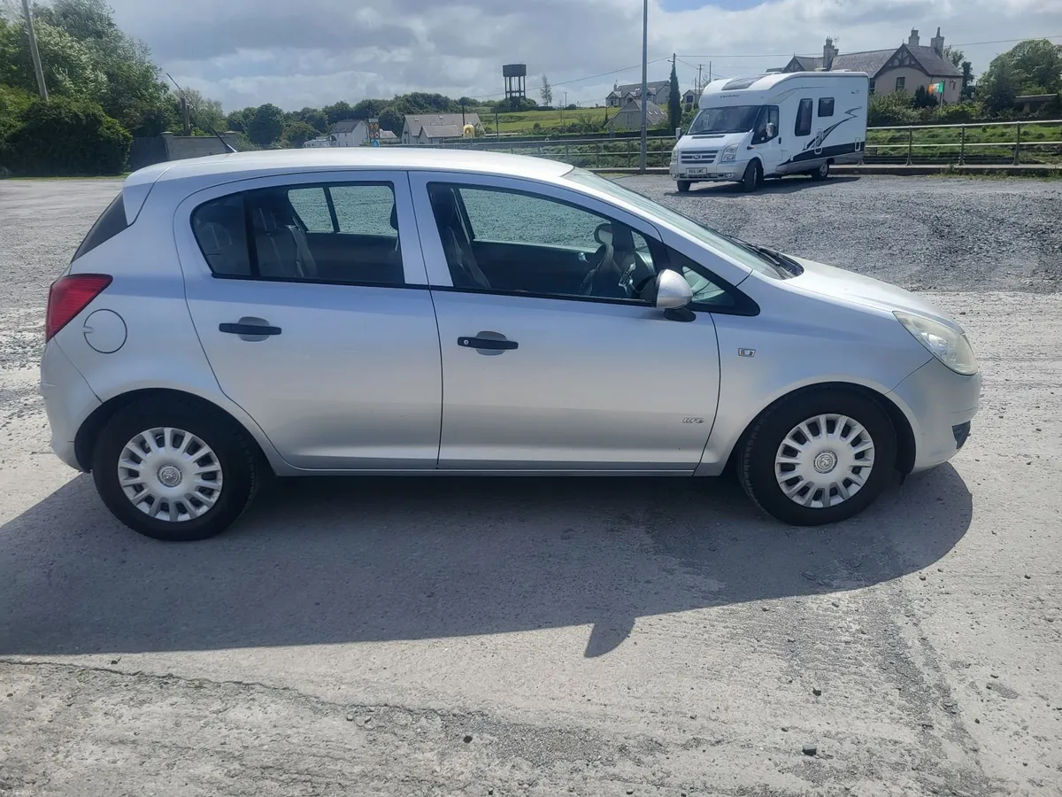 Vauxhall Corsa 2009 - Image 2