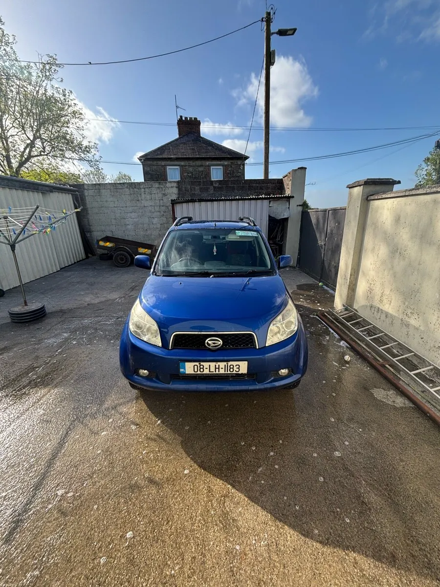 Car - Image 2