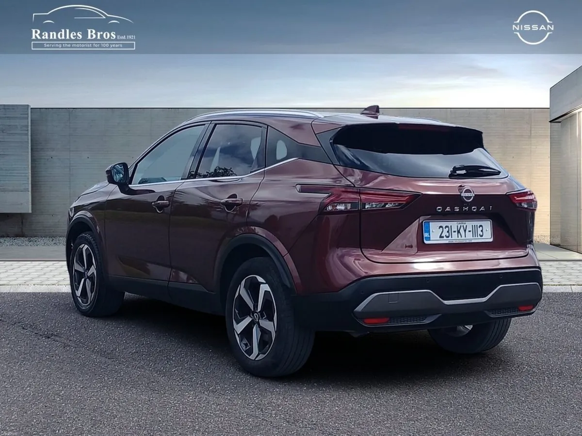 Nissan Qashqai 1.3 PET MILD HYBRID SV PREMIUM - Image 4