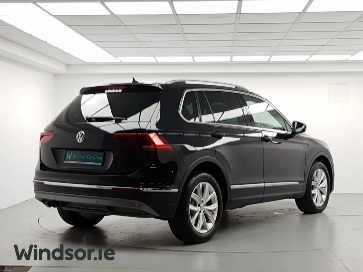 Volkswagen Tiguan 2.0 - Image 3