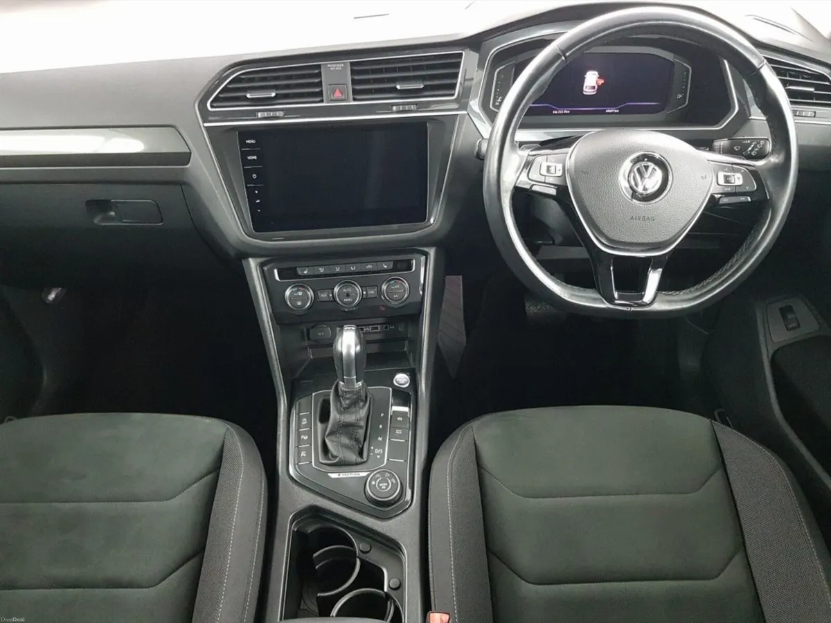 Volkswagen Tiguan 2.0 - Image 4