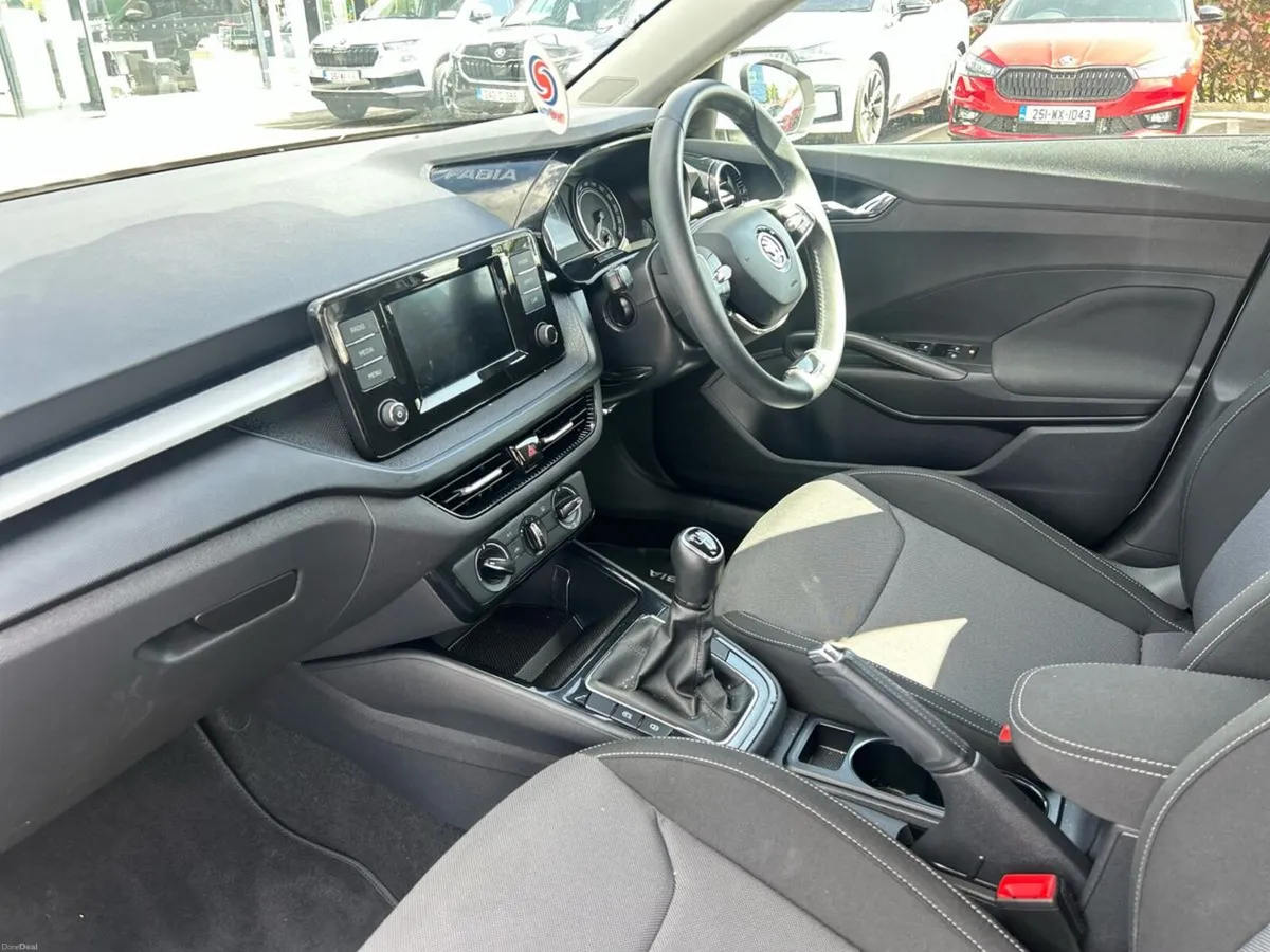 Skoda Fabia 1.0 MPI 65HP AMBITION - Image 3