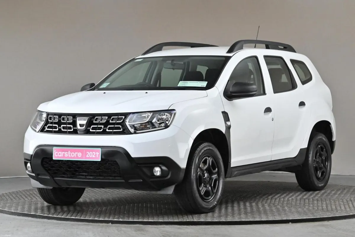 Dacia Duster 1.5 DCI ESSENTIAL BLUE 6SPD **REAR PA - Image 3