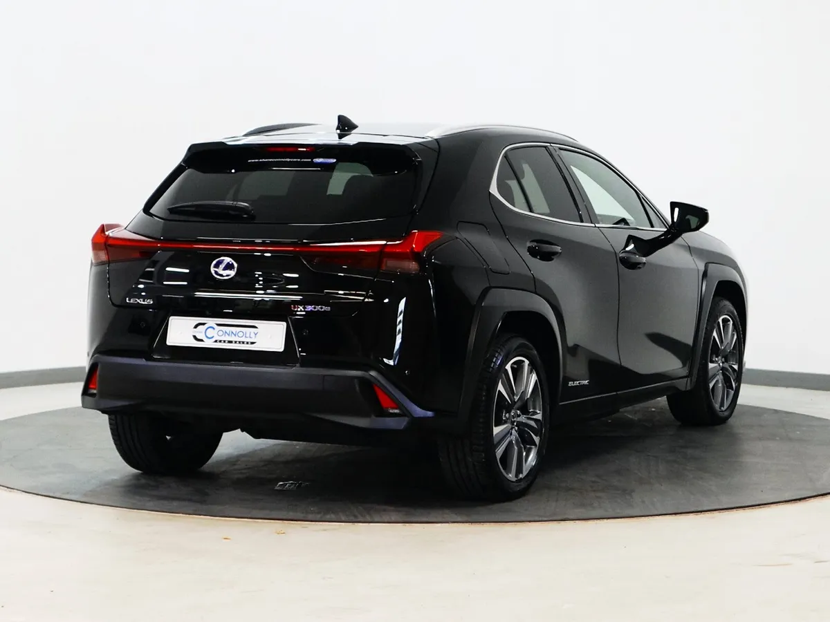 *45* 2022 Lexus UX 300e - Image 4