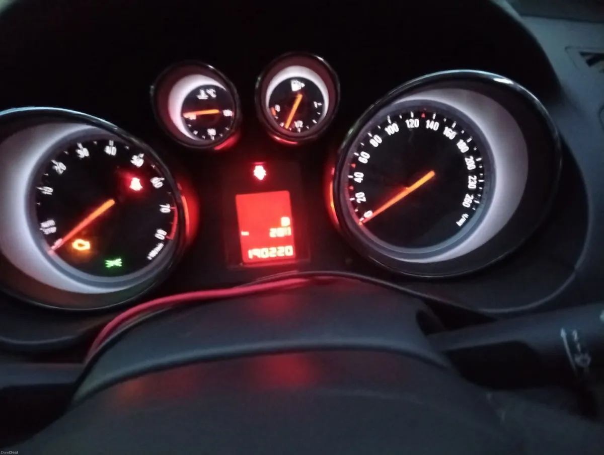 Opel Insignia 2012 - Image 1