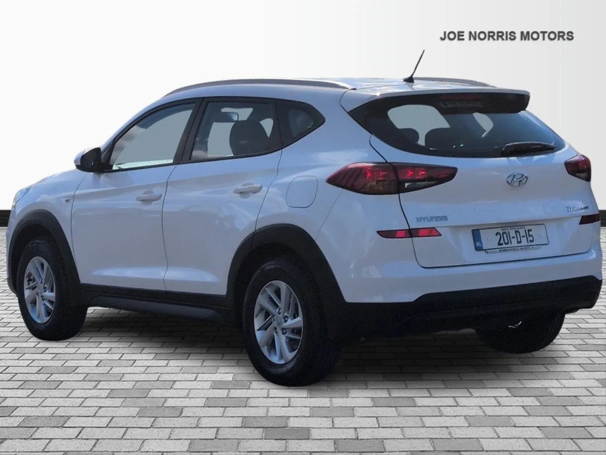 Hyundai Tucson COMFORT DIESEL 1.6 5DR - Image 4