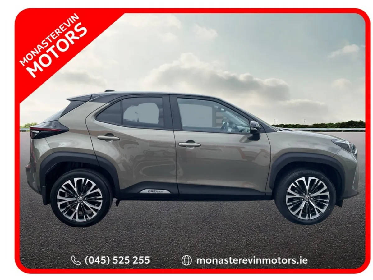 Toyota Yaris Cross CR CROSS SOL 4DR AUTO - Image 3