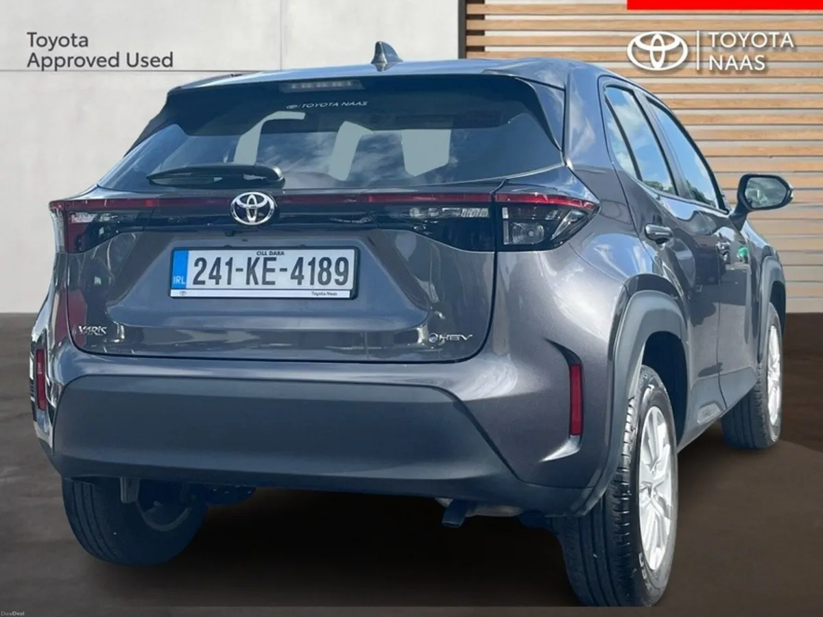 Toyota Yaris Cross HYBRID LUNA - Image 2