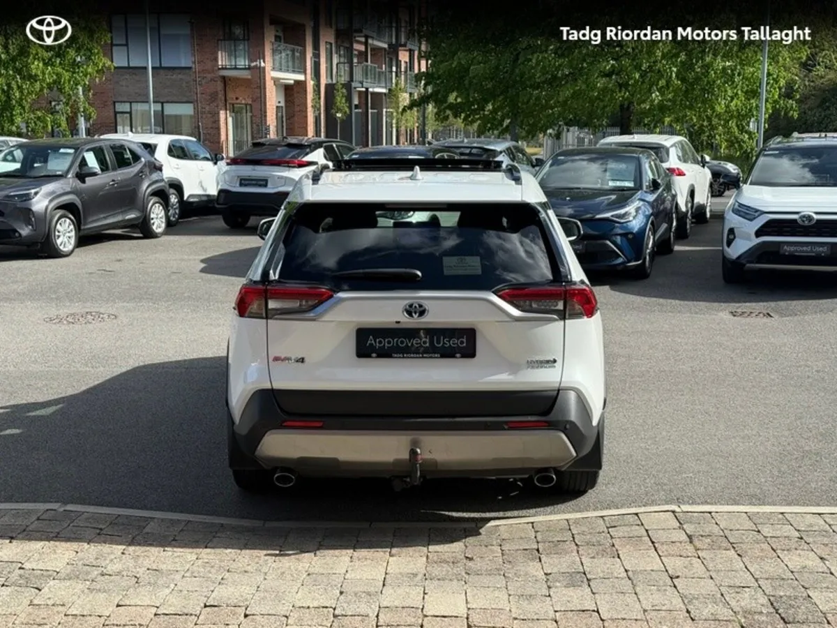 Toyota RAV4 RAV4 HYBRID PLATINUM FWD - Image 5